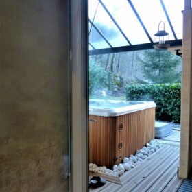 2022-Piscine-vue-jacuzzi